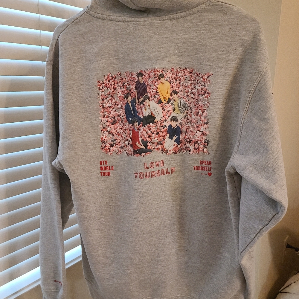 Official Merch BTS Love Yourself hoodie